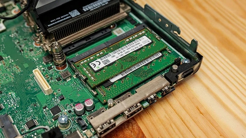 cách kiểm tra laptop có nâng cấp ram được không